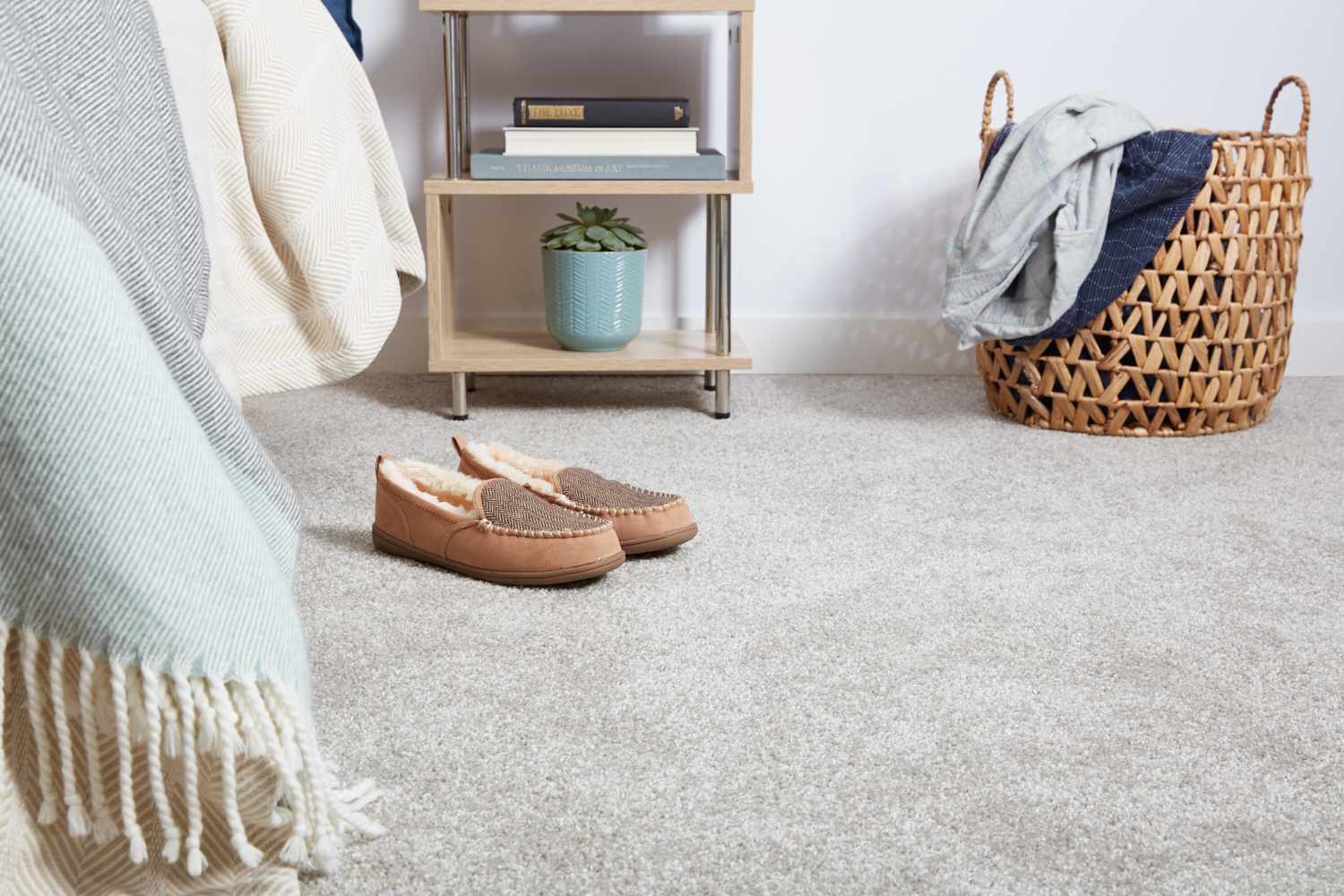  موکت مسکونی در اتاق خواب شیک و مدرن
