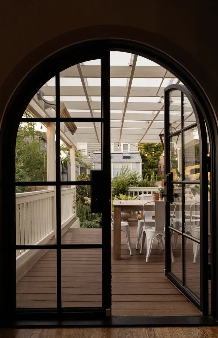 فرم‌های منحنی و مبلمان گرد ترند دکوراسیون داخلی 2026